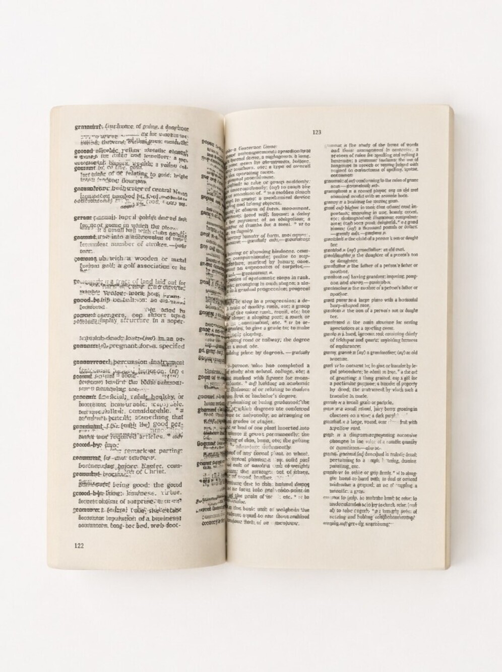 Webster's English Dictionary Concise Canadian Edition | Paperback Reference - Picture 4 of 4
